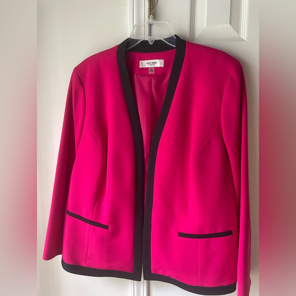 Jones Studio Pink and Black Blazer with Elegant Trim
